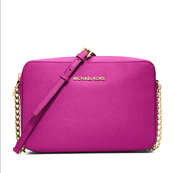 Michael Kors Handbags - Michael Kors Jet Set Fuschia Saffiano Crossbody